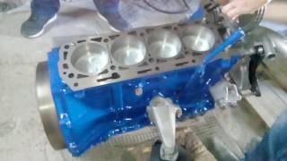 Mercedes Benz W123 M102 engine assembly [upl. by Vihs]